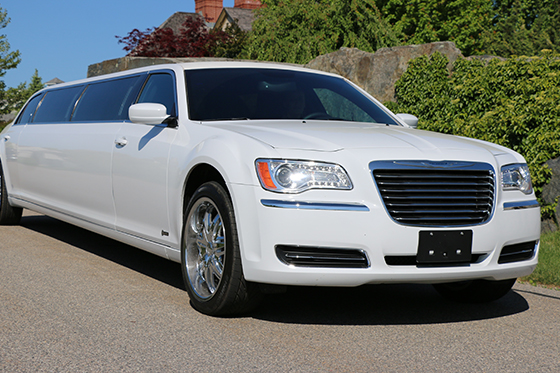 14-16 pass. Escalade Limo