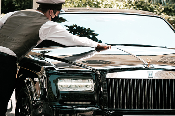 8 pass. Chrysler Limo